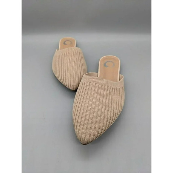 NWOB Journee Collection Women's Aniee Flat Slip On Slip-On Mule Beige Size 6 - Picture 4 of 7